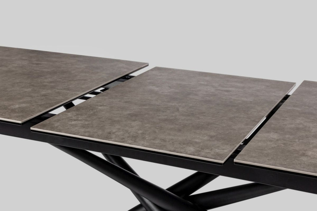 TAVOLO "BIZZOTTO"  CON PIANO IN CERAMICA - SEYFERT